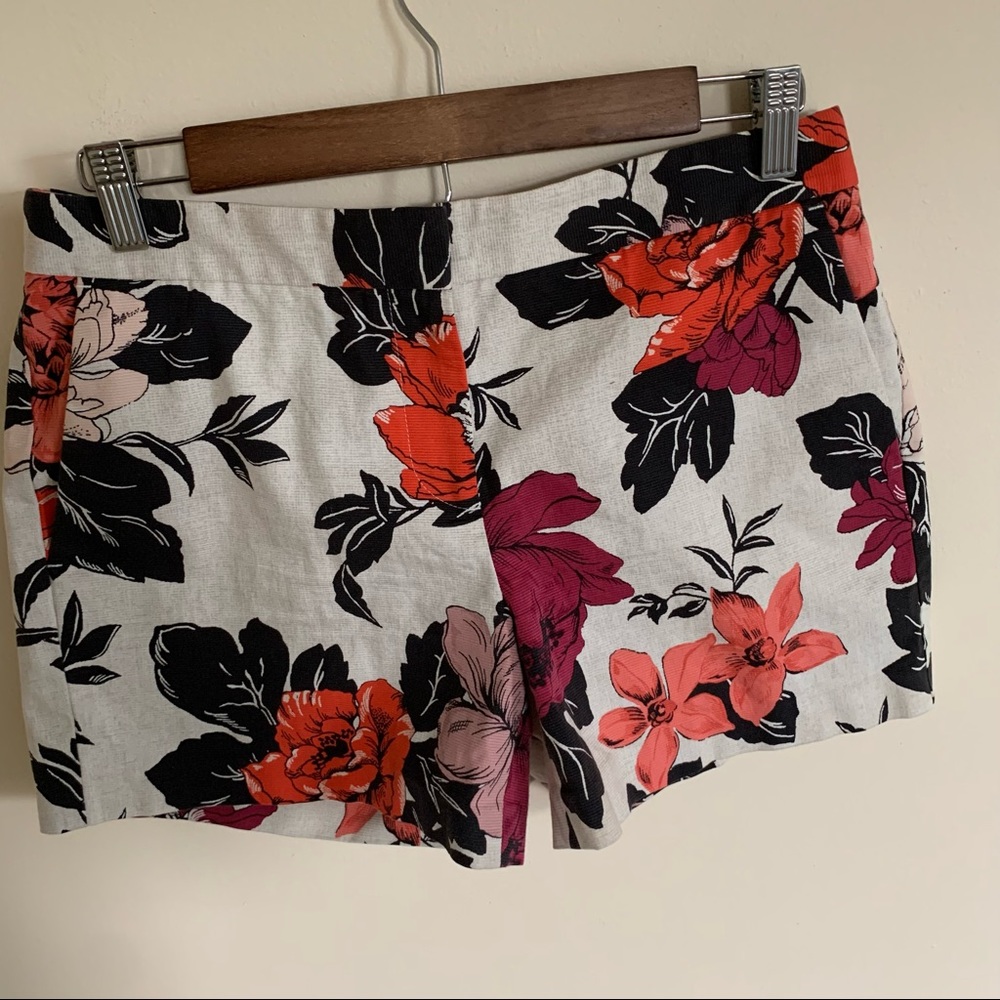 Ann Taylor Cream/Red/Pink Patterned Floral Shorts